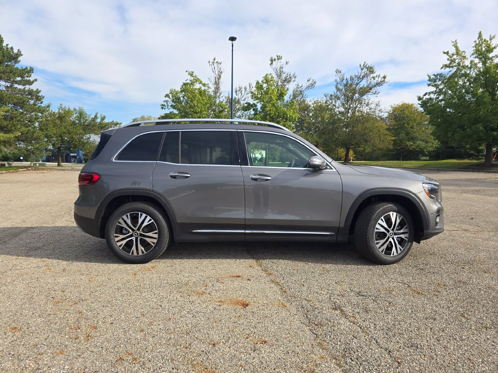New 2026 Mercedes-Benz GLB 250 4MATIC image 17