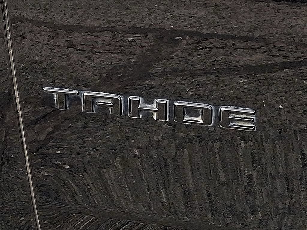 Used 2023 Chevrolet Tahoe Z71 w/ Luxury Package AWD/4WD image 24