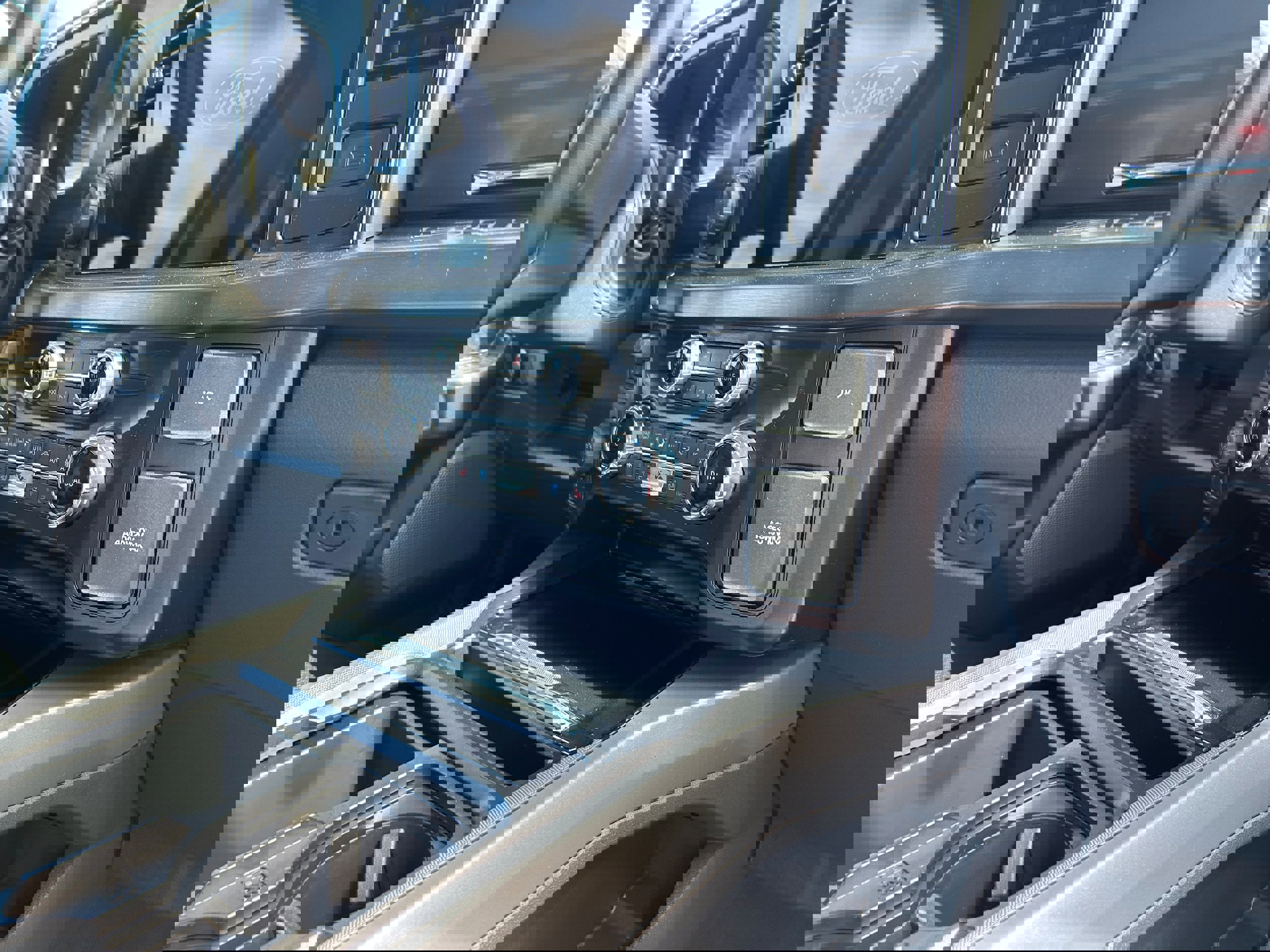 New 2026 Ford F350 Lariat w/ Tremor Off-Road Package image 41