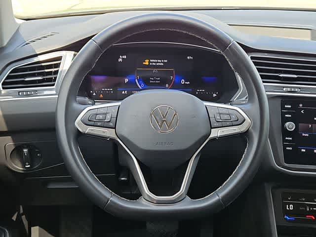 Used 2024 Volkswagen Tiguan SE FWD image 20