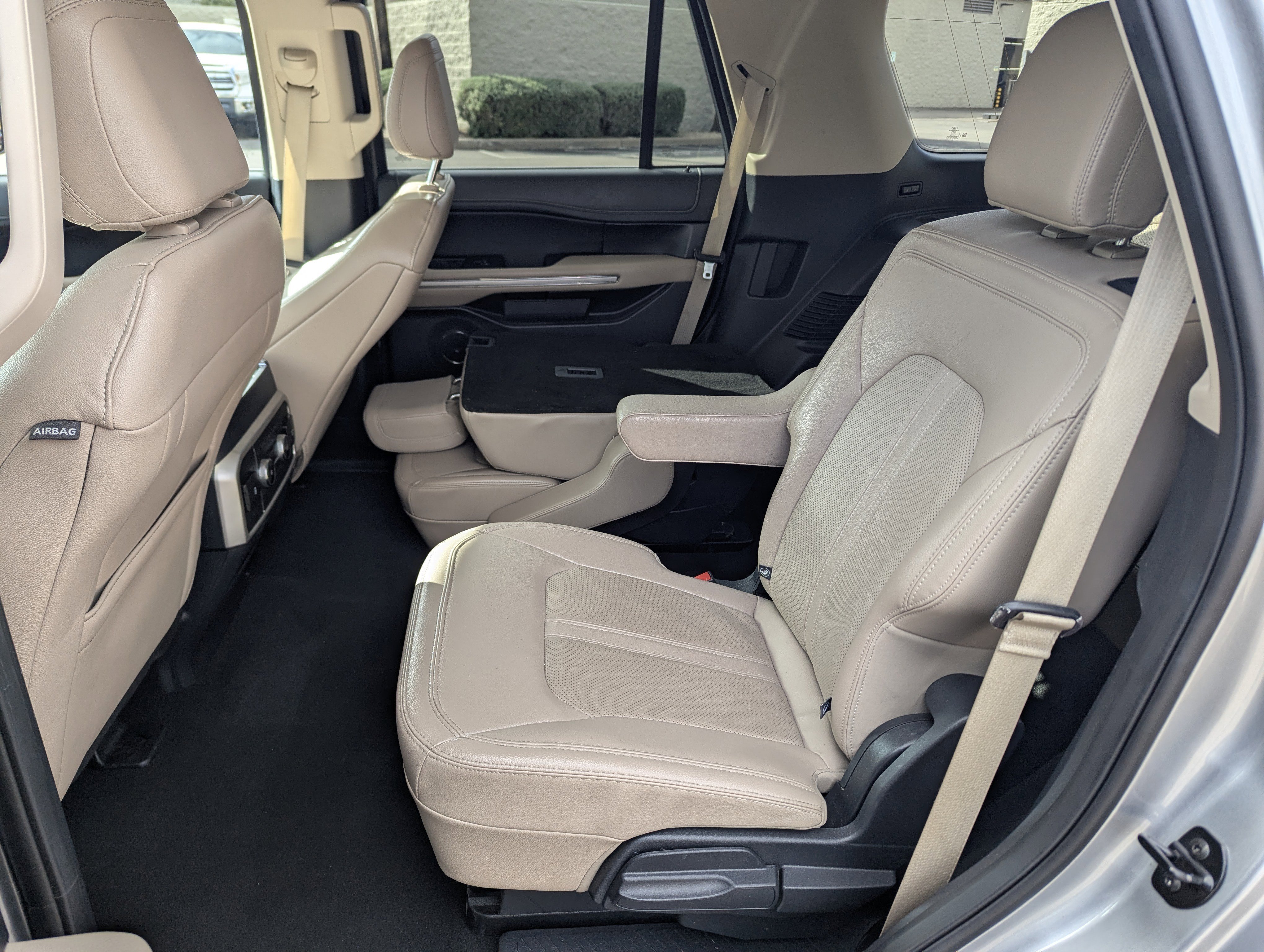 Certified 2023 Ford Expedition Limited image 8