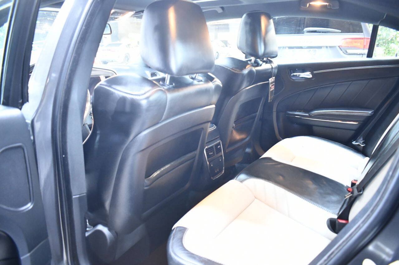 Used 2023 Dodge Charger SRT Hellcat w/ Harman/Kardon Audio Group RWD image 23