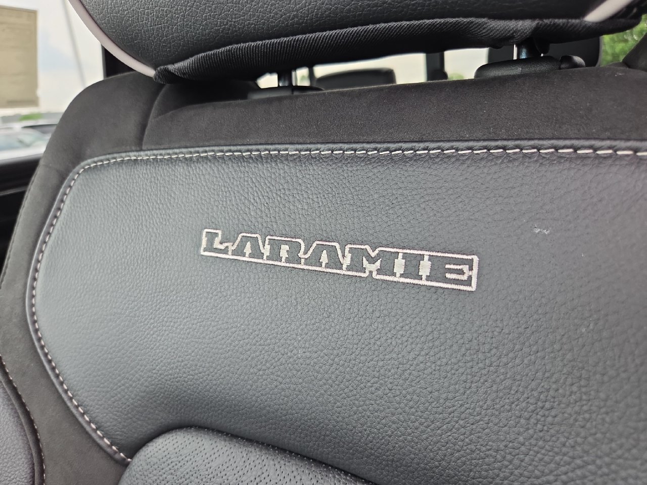 New 2026 RAM 1500 Laramie w/ Sport Appearance Package AWD/4WD image 35