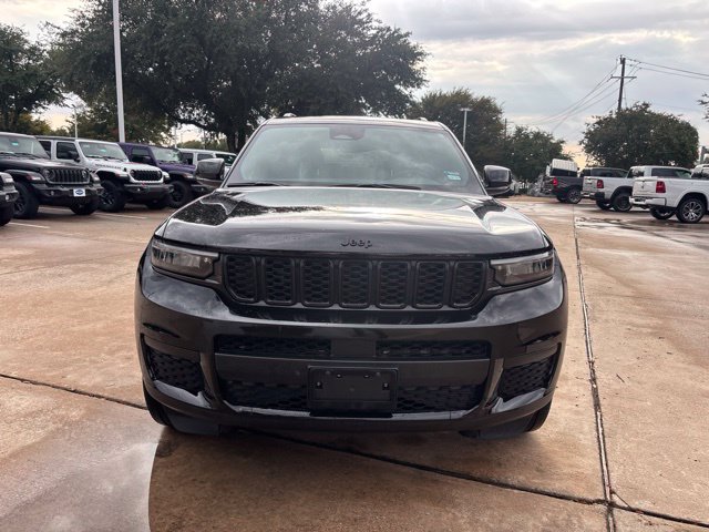 Used 2024 Jeep Grand Cherokee L Altitude AWD/4WD image 2