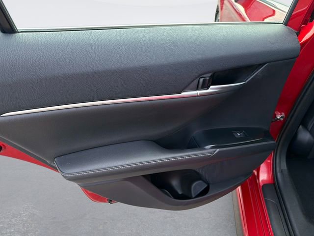 Used 2019 Toyota Camry XSE image 13