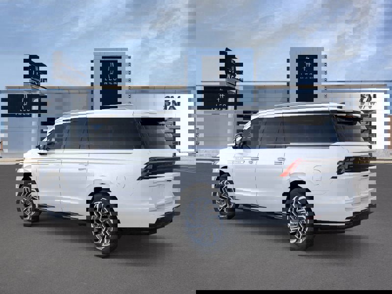 New 2025 Lincoln Navigator L Reserve image 4