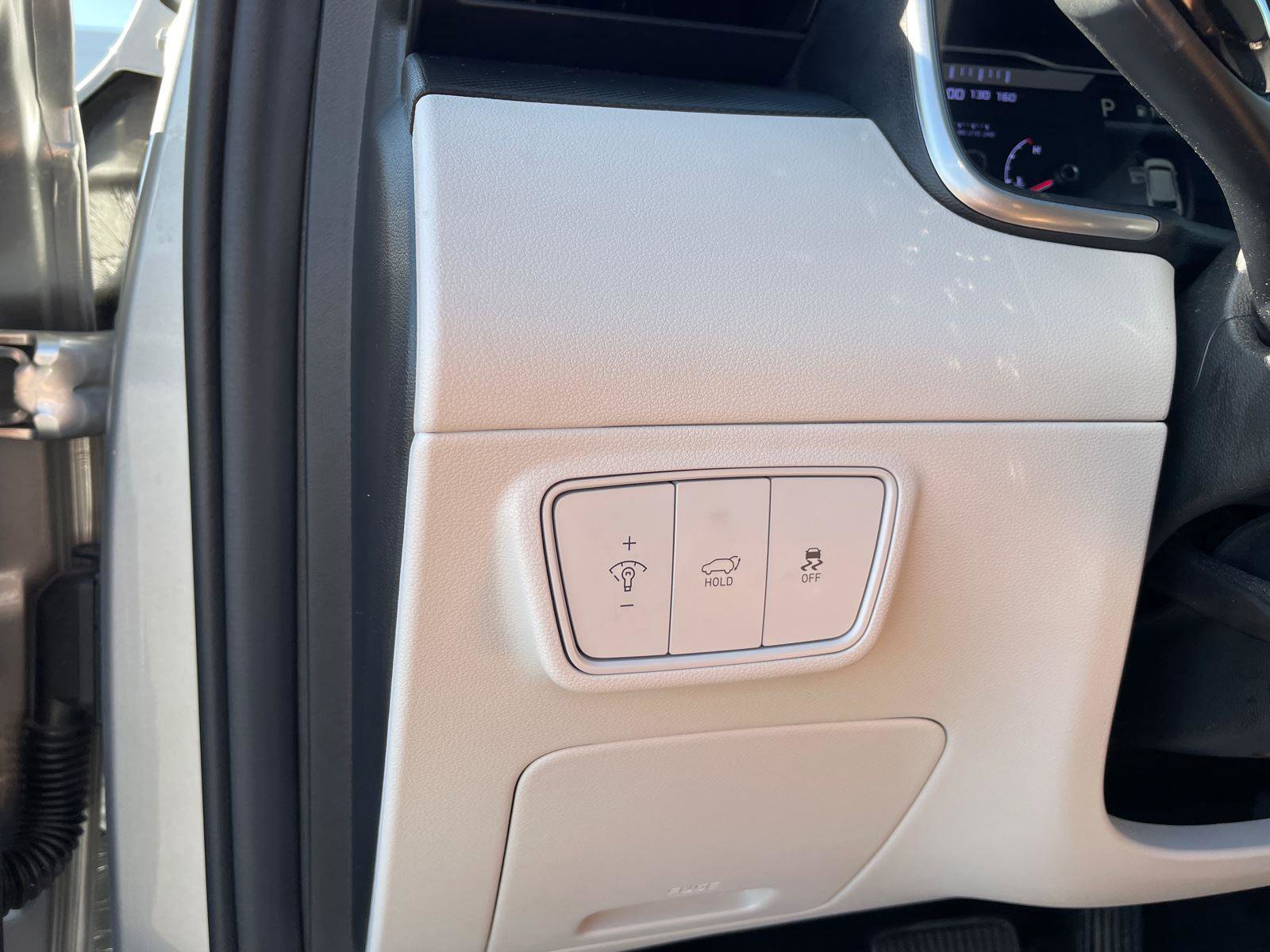 Used 2023 Hyundai Tucson SEL w/ Winter Package image 19