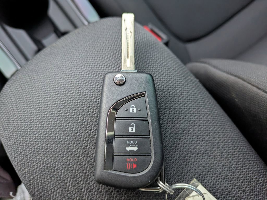 Certified 2022 Toyota Corolla LE image 28