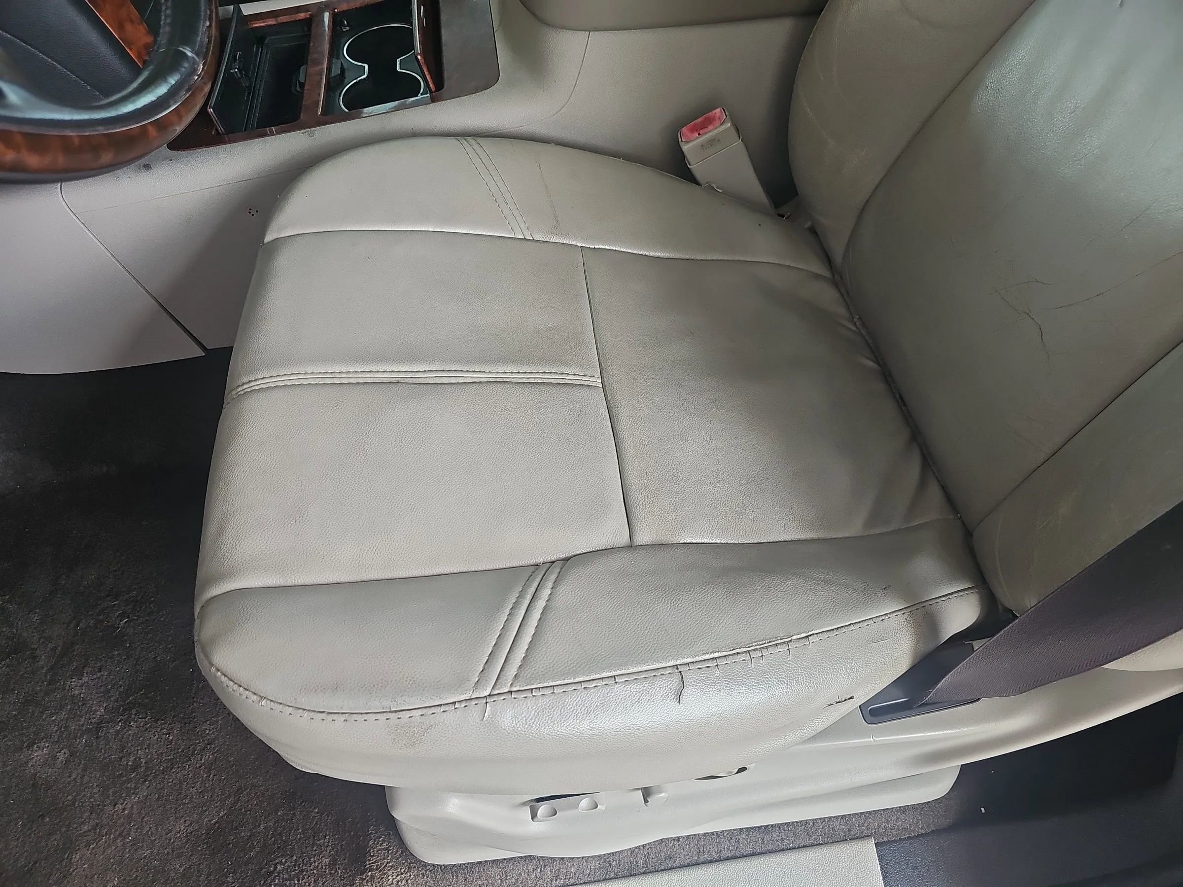 Used 2013 GMC Yukon Denali image 26