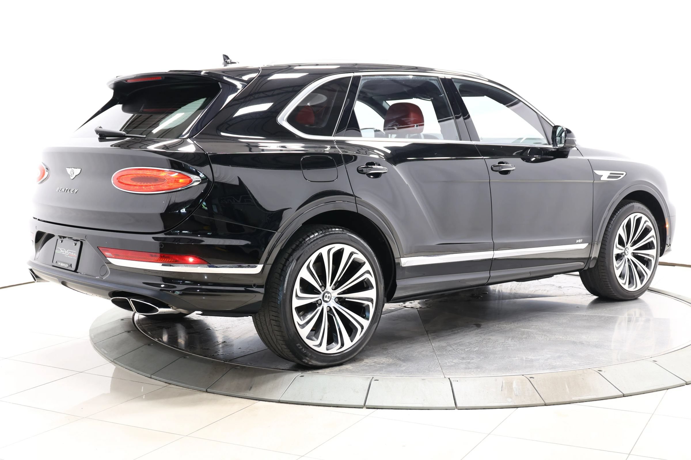Used 2022 Bentley Bentayga AWD/4WD image 78