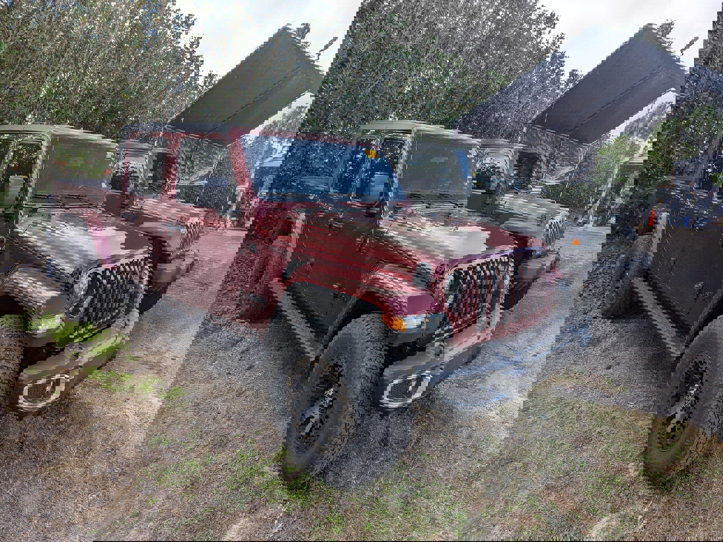 Used 2021 Jeep Gladiator Sport image 6