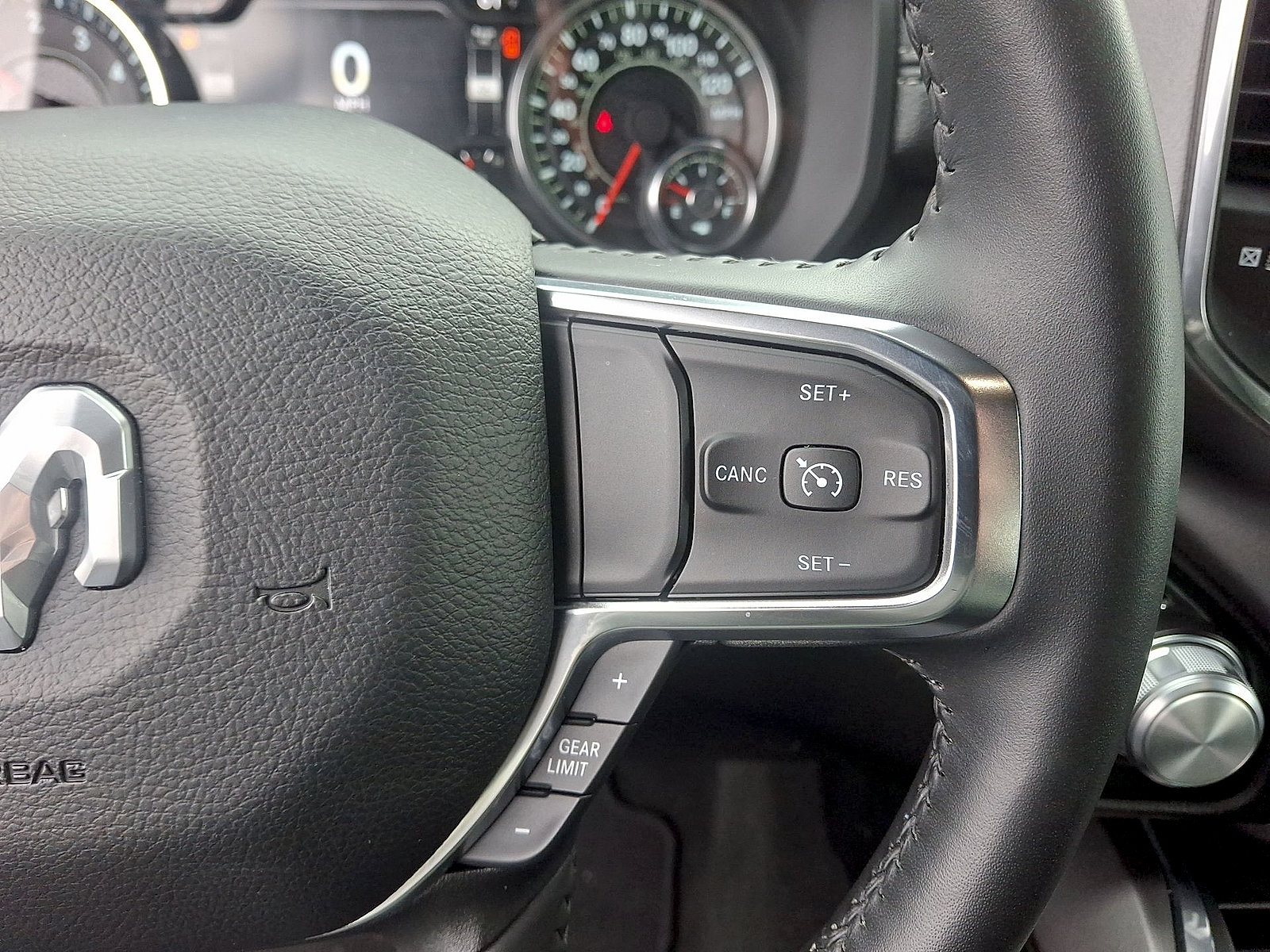 Used 2024 RAM 1500 Laramie RWD image 18