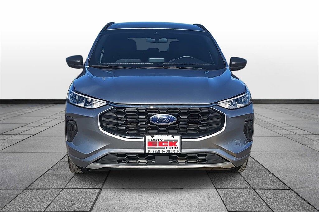 Used 2023 Ford Escape ST-Line image 2