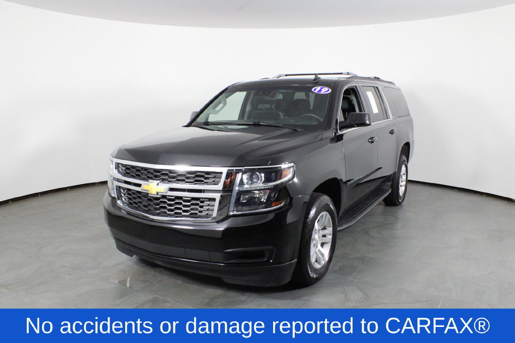Used 2019 Chevrolet Suburban LT RWD image 2