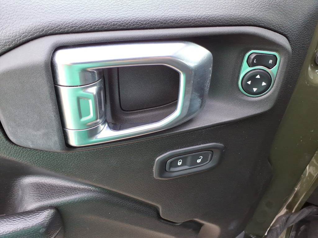 Used 2022 Jeep Gladiator Sport AWD/4WD image 19