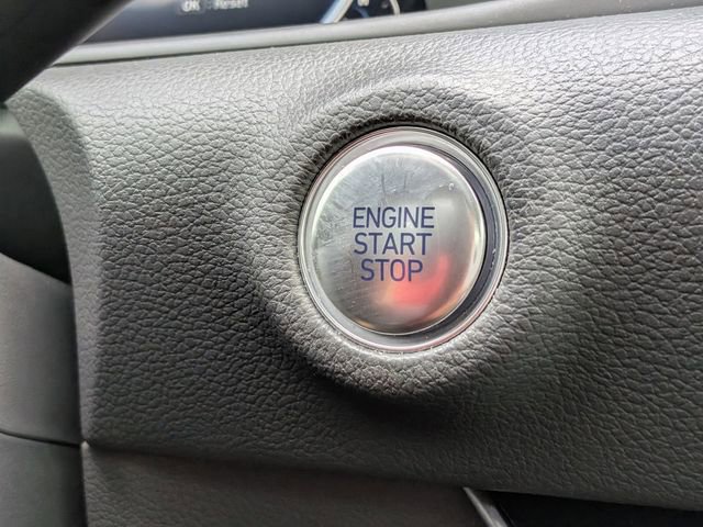 Used 2021 Hyundai Sonata Limited w/ Preferred Accessory Package FWD image 29