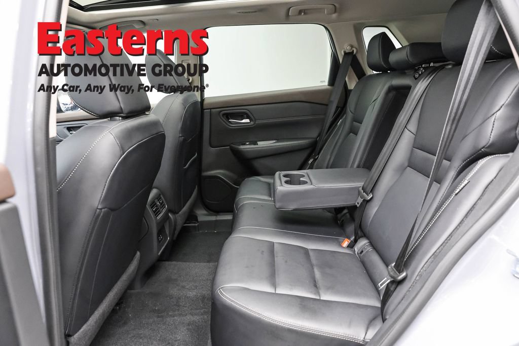 Used 2023 Nissan Rogue SL AWD/4WD image 22