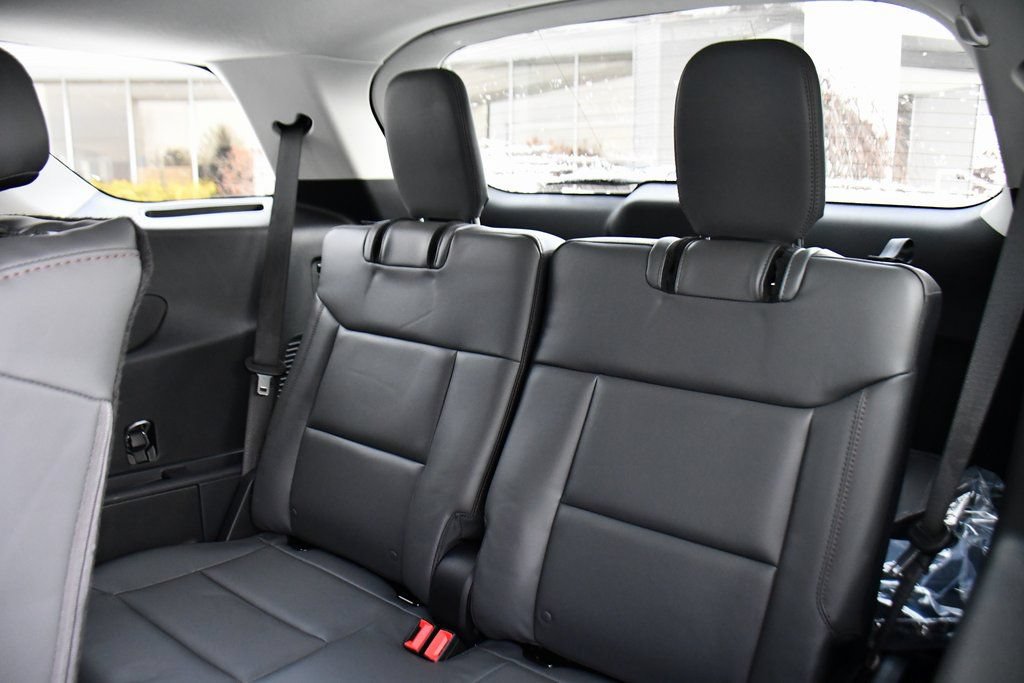 Used 2026 Ford Explorer Active w/ Active Comfort Package AWD/4WD image 21