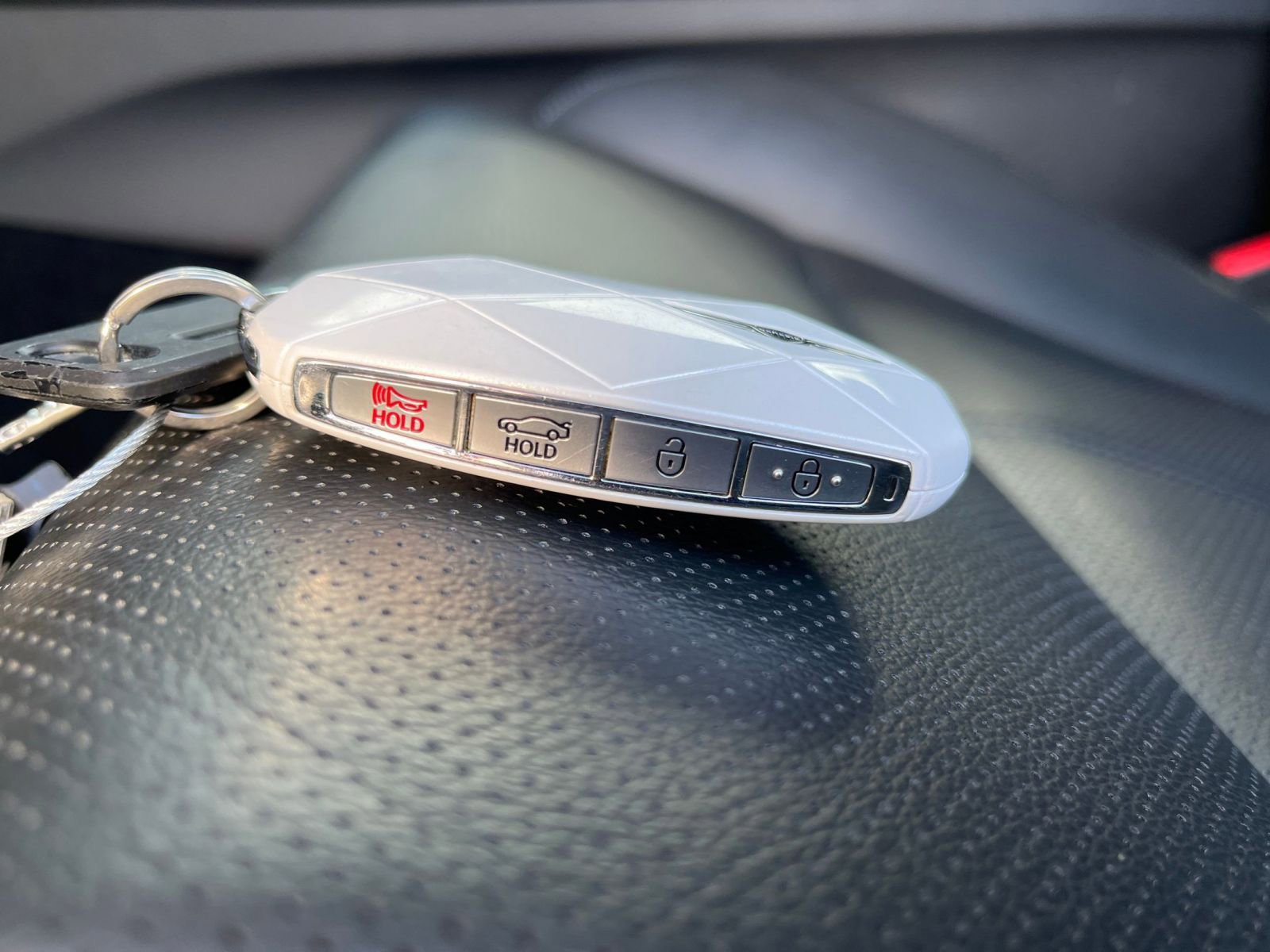 Used 2025 Genesis G70 2.5T image 22