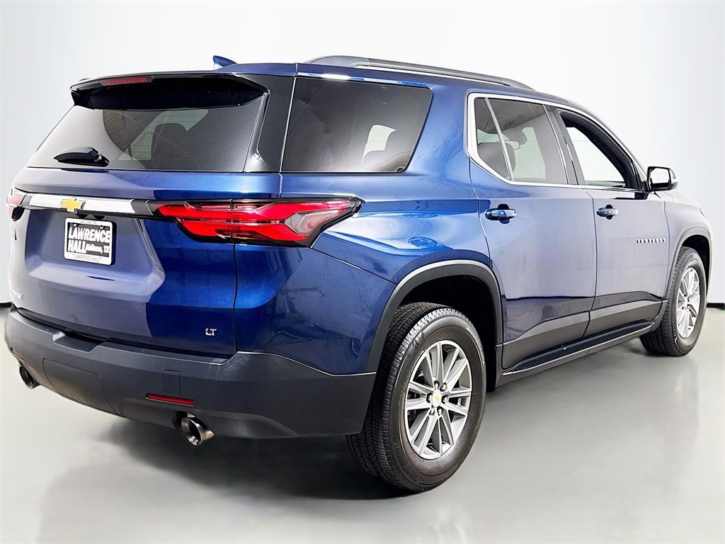 Used 2023 Chevrolet Traverse LT image 4