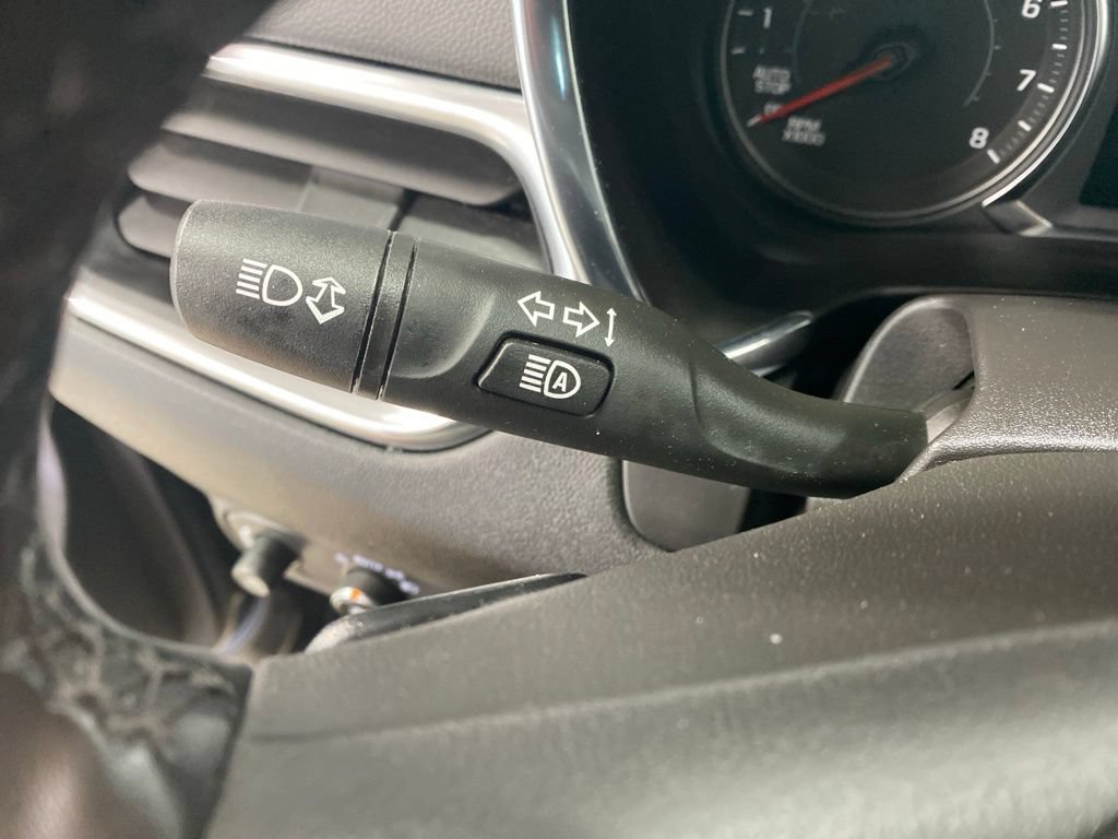 Used 2023 Chevrolet Equinox LT AWD/4WD image 35