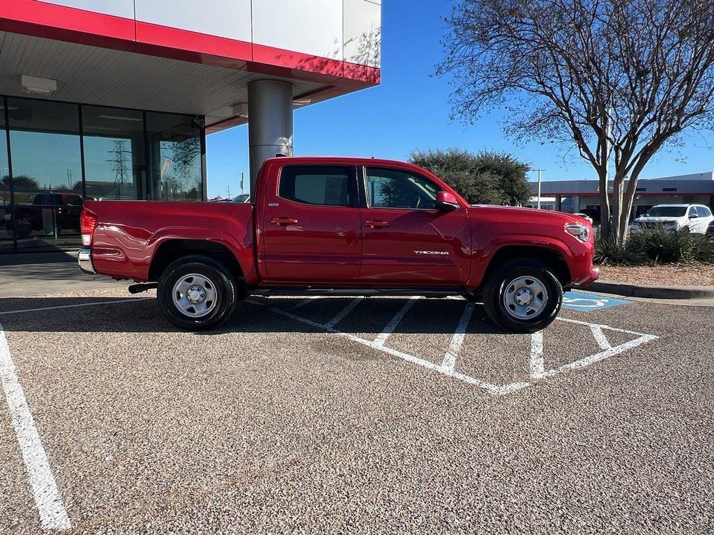 Used 2016 Toyota Tacoma SR5 image 5