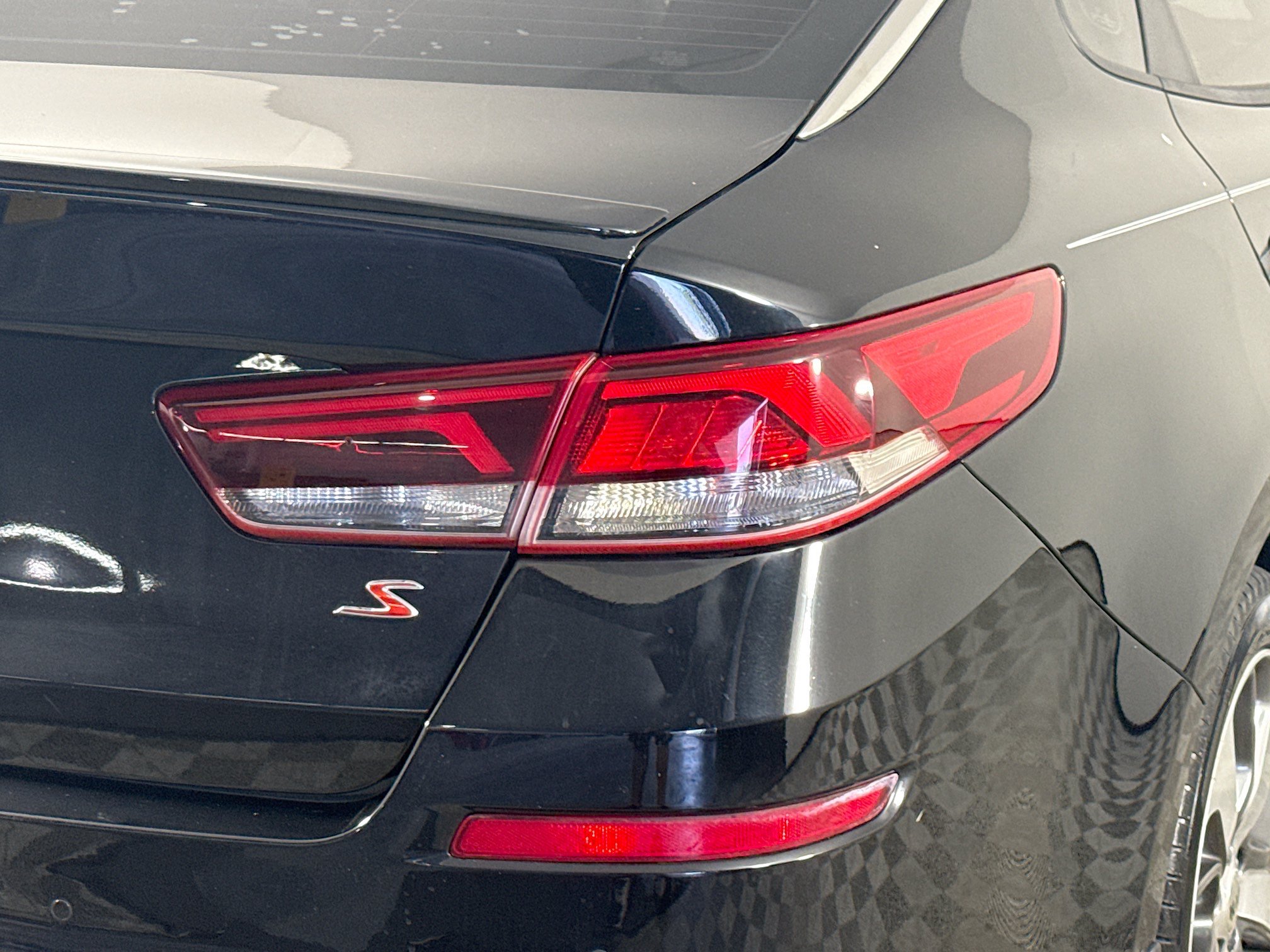 Used 2020 Kia Optima S FWD image 34