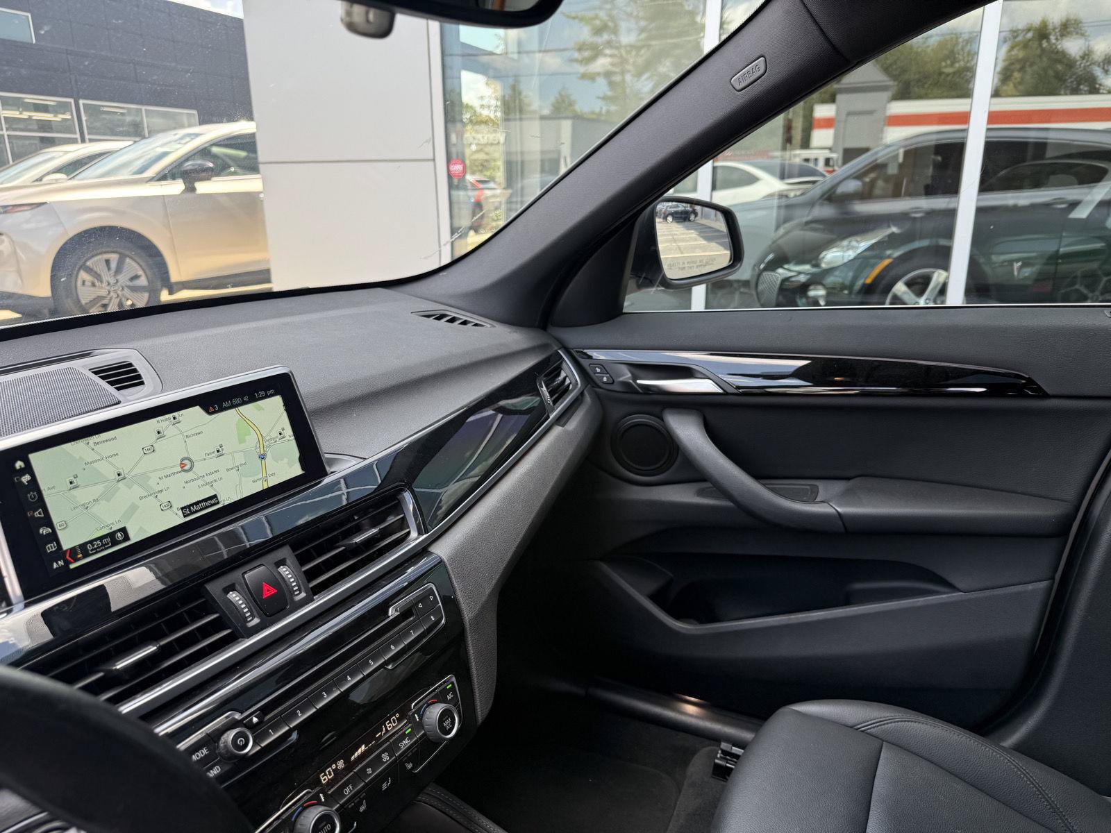 Used 2018 BMW X1 xDrive28i w/ Premium Package AWD/4WD image 32