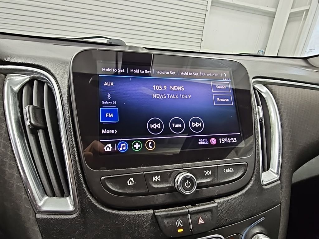 Used 2020 Chevrolet Malibu LT FWD image 15