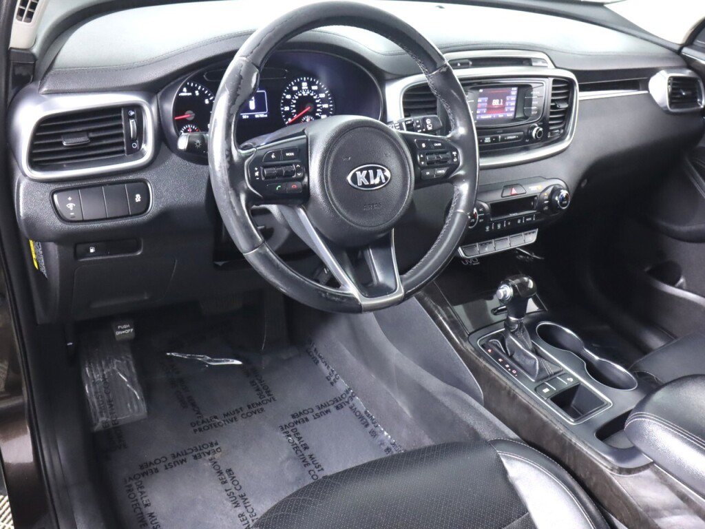 Used 2016 Kia Sorento EX FWD image 9