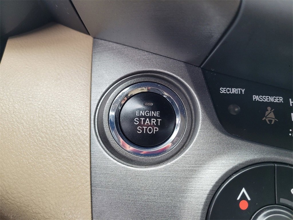 Used 2010 Toyota RAV4 Limited image 17