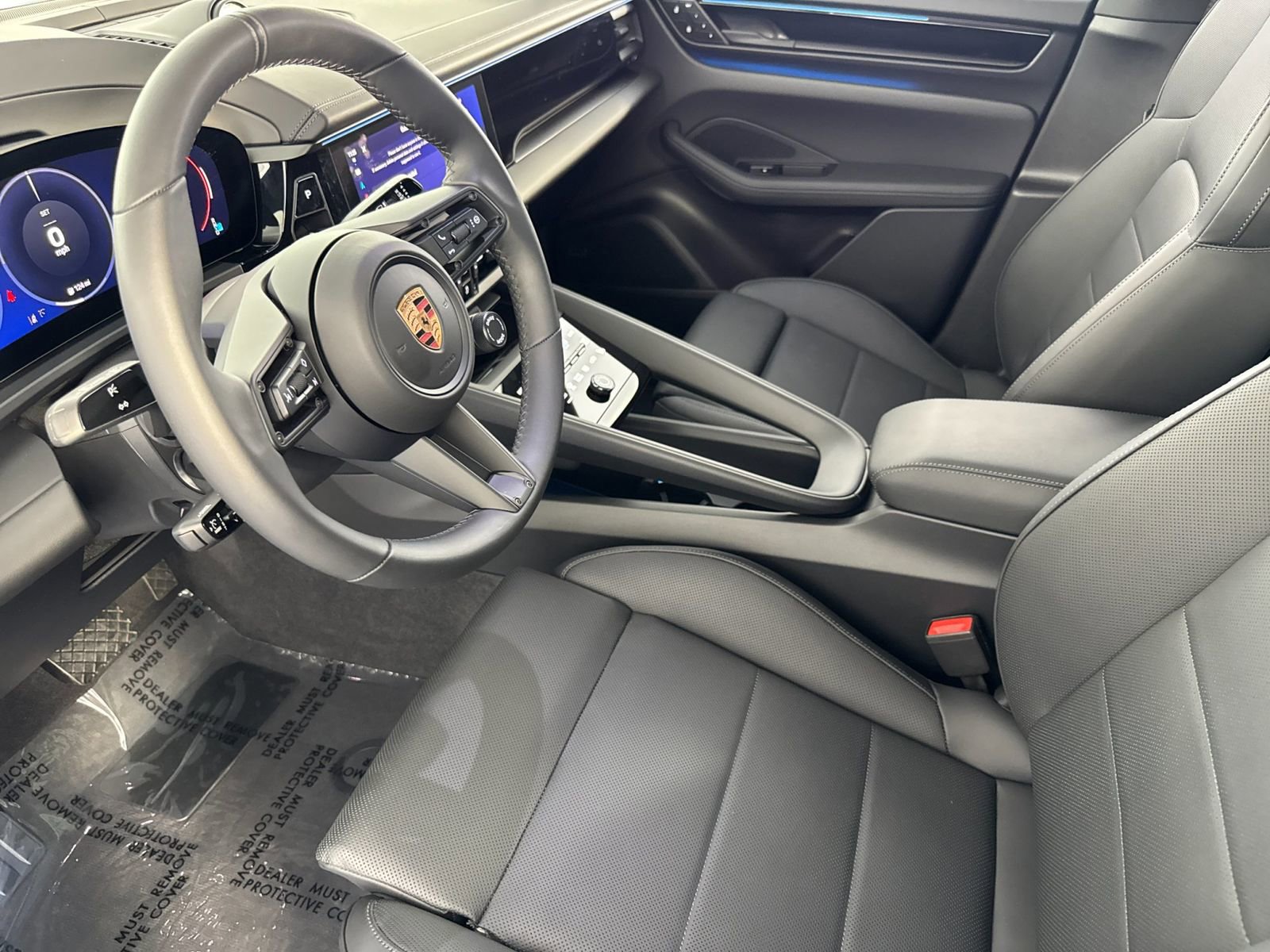 Certified 2025 Porsche Macan 4 Electric AWD/4WD image 4