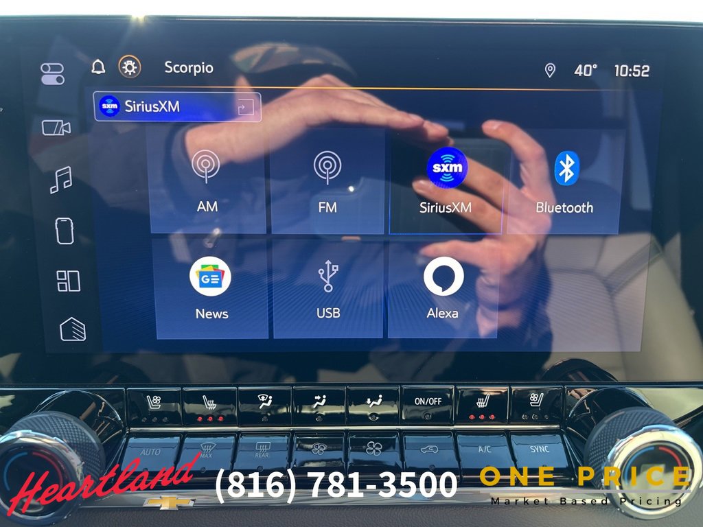 Used 2024 Chevrolet Colorado ZR2 w/ ZR2 Convenience Package III image 29