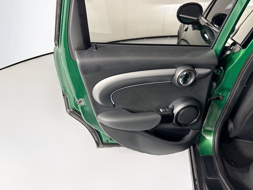 Used 2023 MINI Cooper S image 27