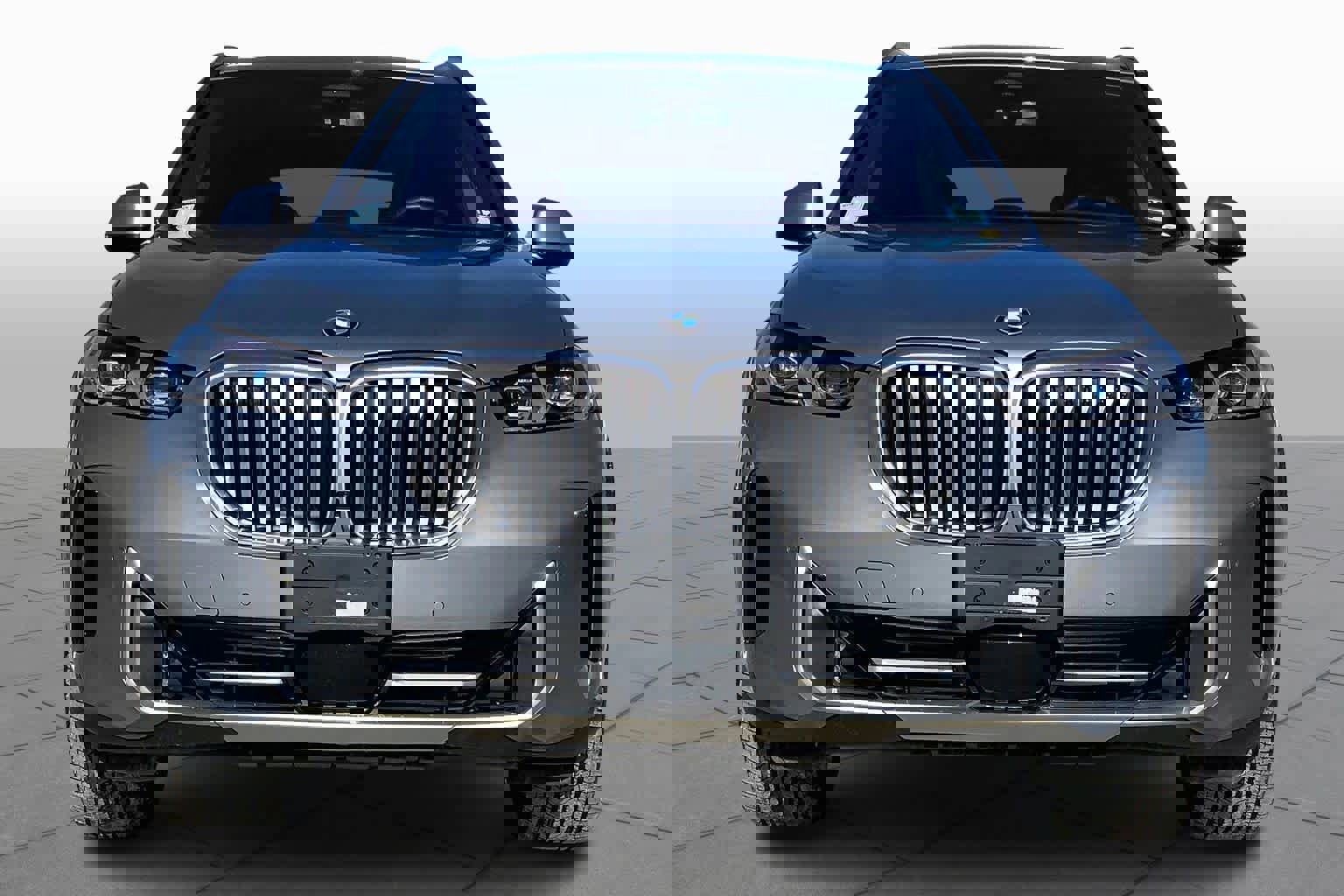 Certified 2025 BMW X5 xDrive40i w/ Premium Package image 3