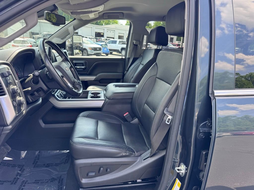 Used 2019 Chevrolet Silverado 2500 LTZ w/ Duramax Plus Package AWD/4WD image 19