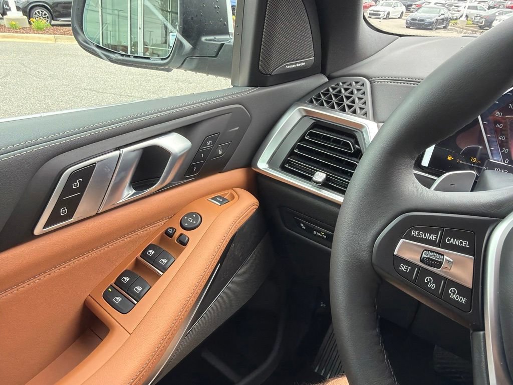 New 2026 BMW X5 sDrive40i w/ Climate Comfort Package RWD image 20
