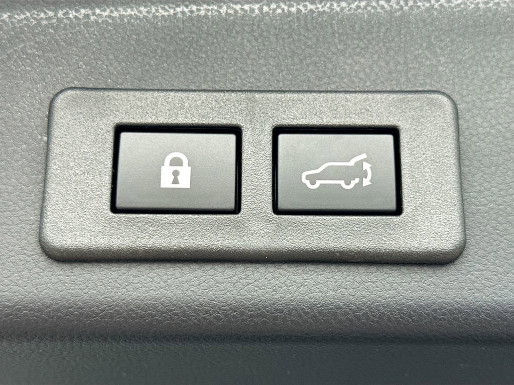 Certified 2025 Subaru Ascent Limited image 37