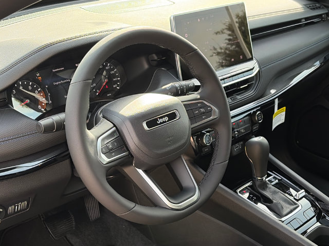 New 2026 Jeep Compass Latitude AWD/4WD image 18
