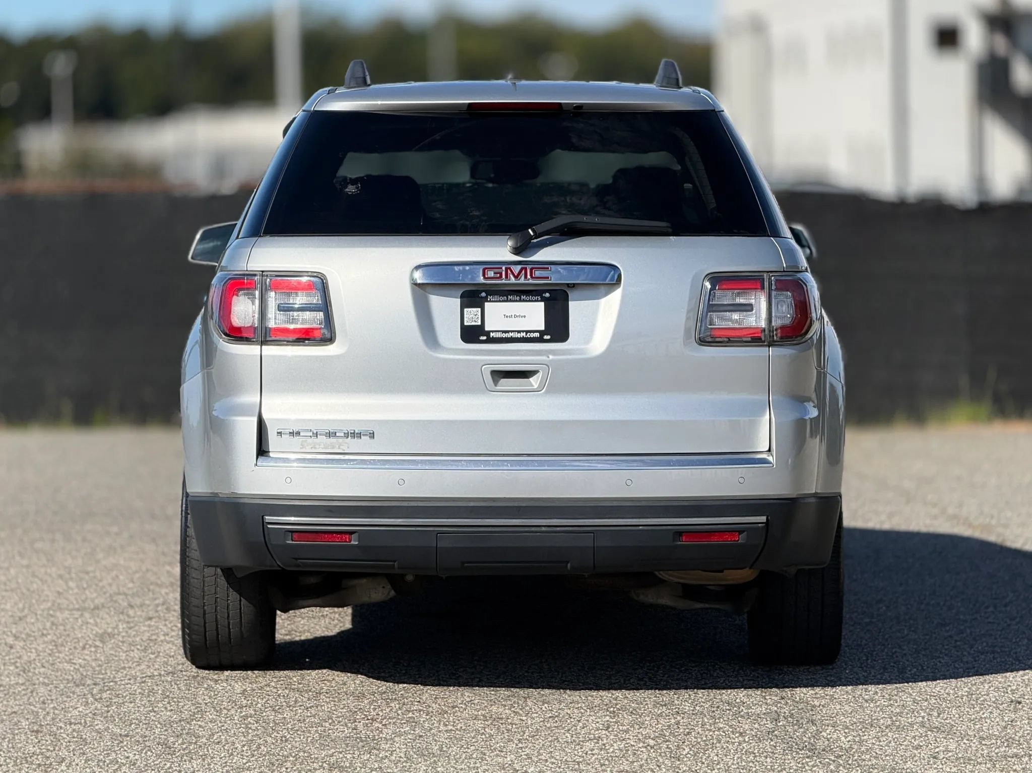 Used 2015 GMC Acadia SLT FWD image 4