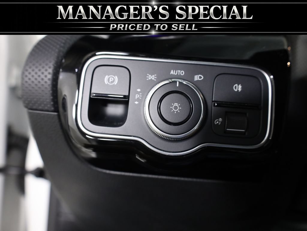 Used 2022 Mercedes-Benz CLA 250 4MATIC image 22