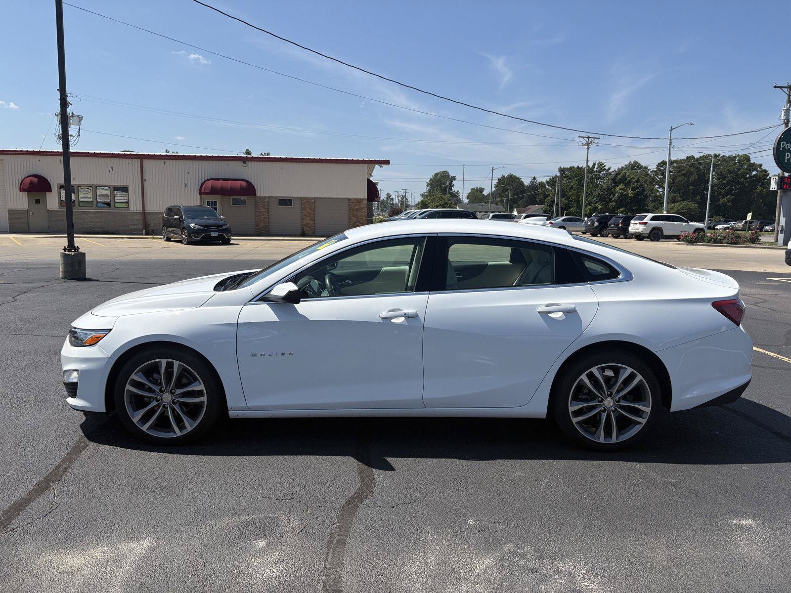 Used 2024 Chevrolet Malibu LT FWD image 22