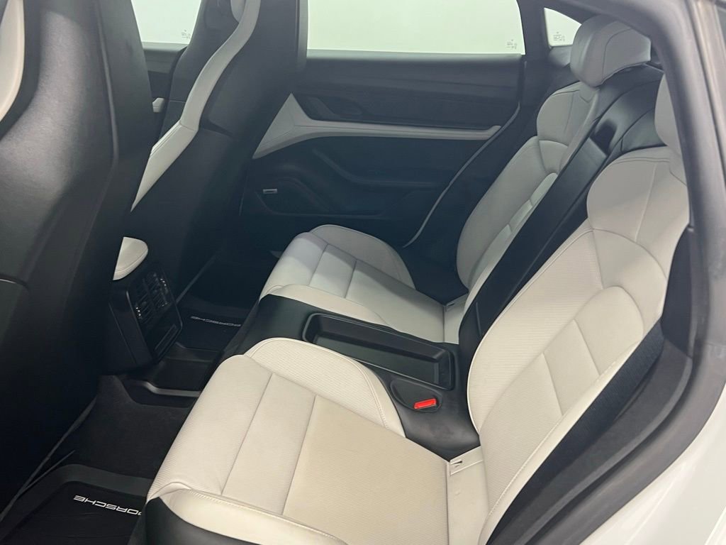Used 2020 Porsche Taycan 4S image 13