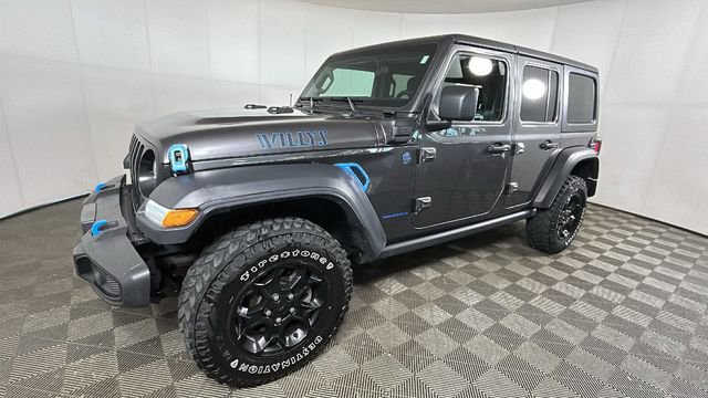Used 2023 Jeep Wrangler Unlimited w/ Cold Weather Group AWD/4WD image 7