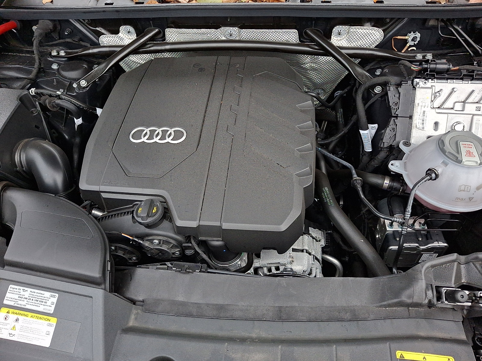 Certified 2025 Audi Q5 2.0T Premium image 28