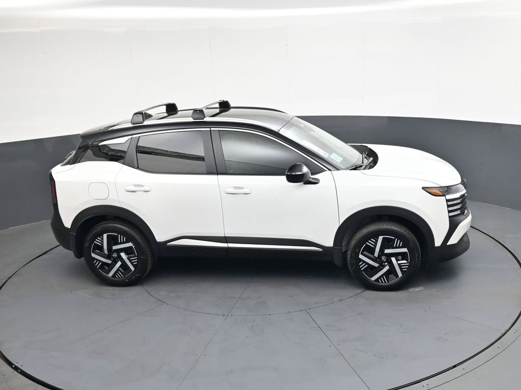 Certified 2026 Nissan Kicks SV w/ Charging Package FWD image 31