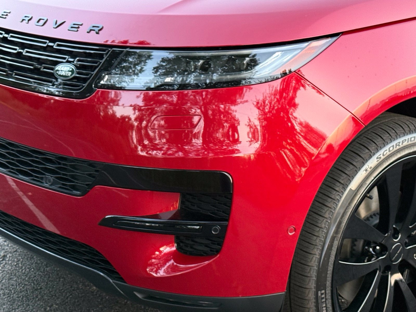 New 2026 Land Rover Range Rover Sport SE AWD/4WD image 11