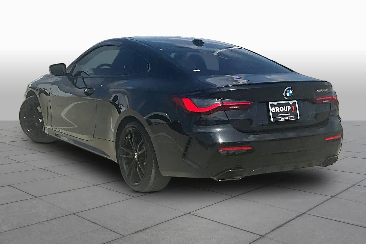 Used 2024 BMW M440i Coupe RWD image 10