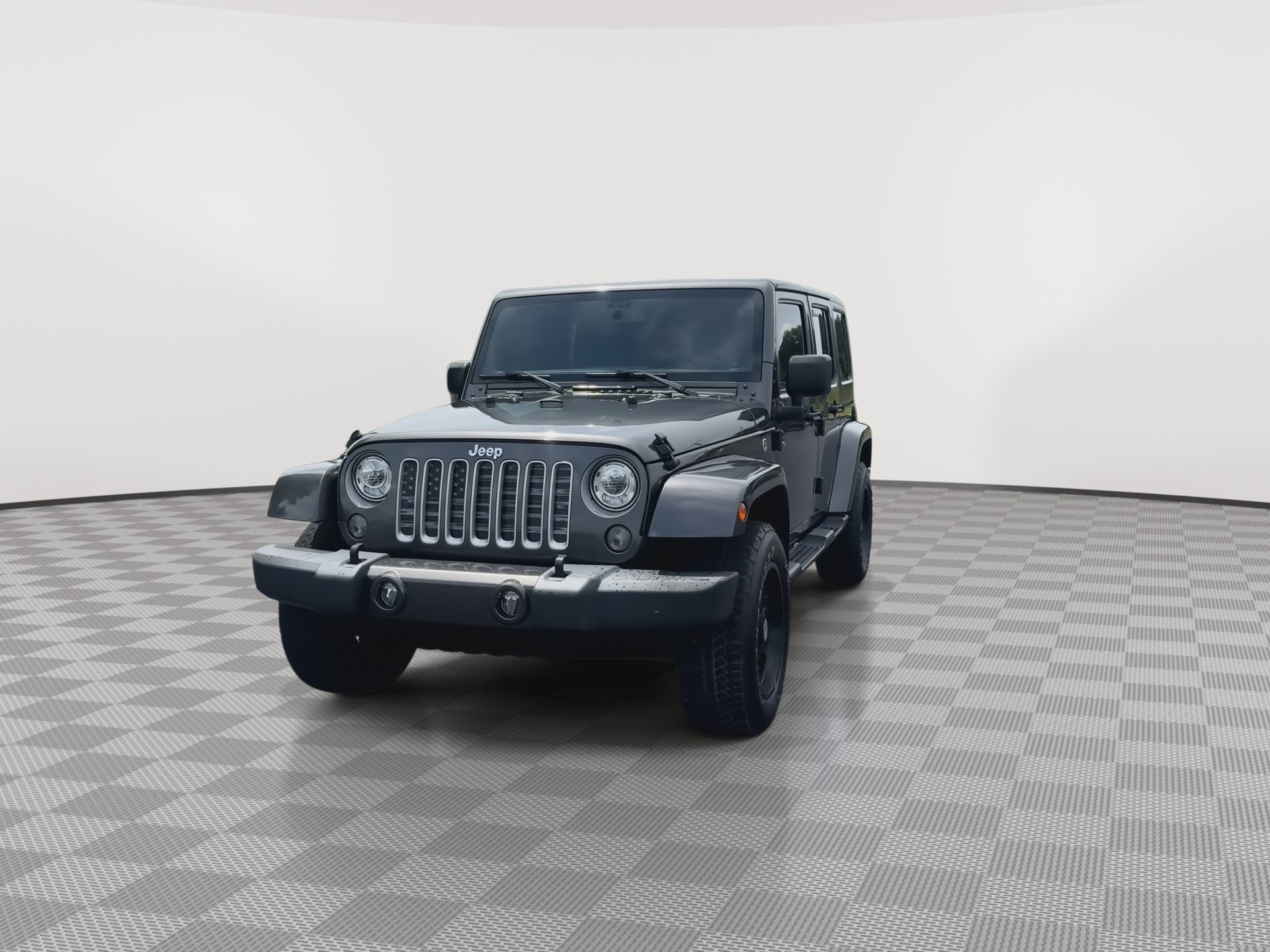 Used 2017 Jeep Wrangler Unlimited Sahara w/ Connectivity Group AWD/4WD image 4