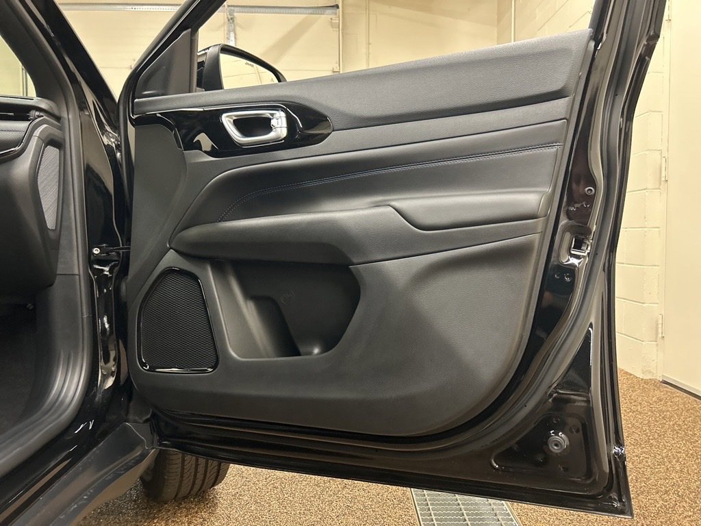 New 2026 Jeep Compass Latitude w/ Quick Order Package 29K image 13